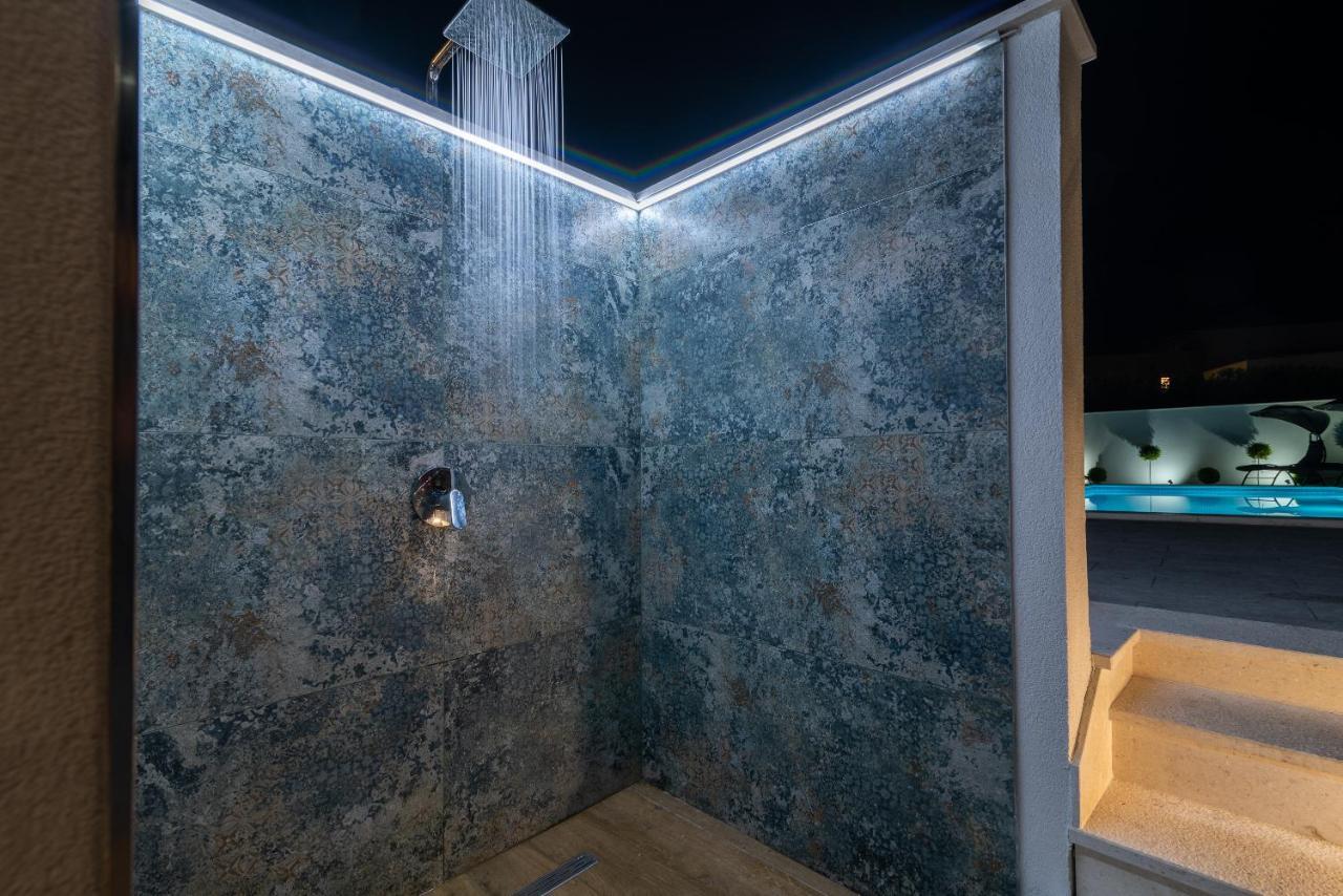 Apartments Vrania Сегет-Враница Экстерьер фото