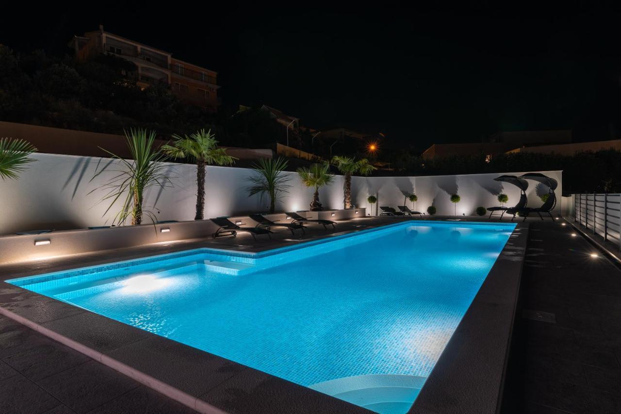 Apartments Vrania Сегет-Враница Экстерьер фото