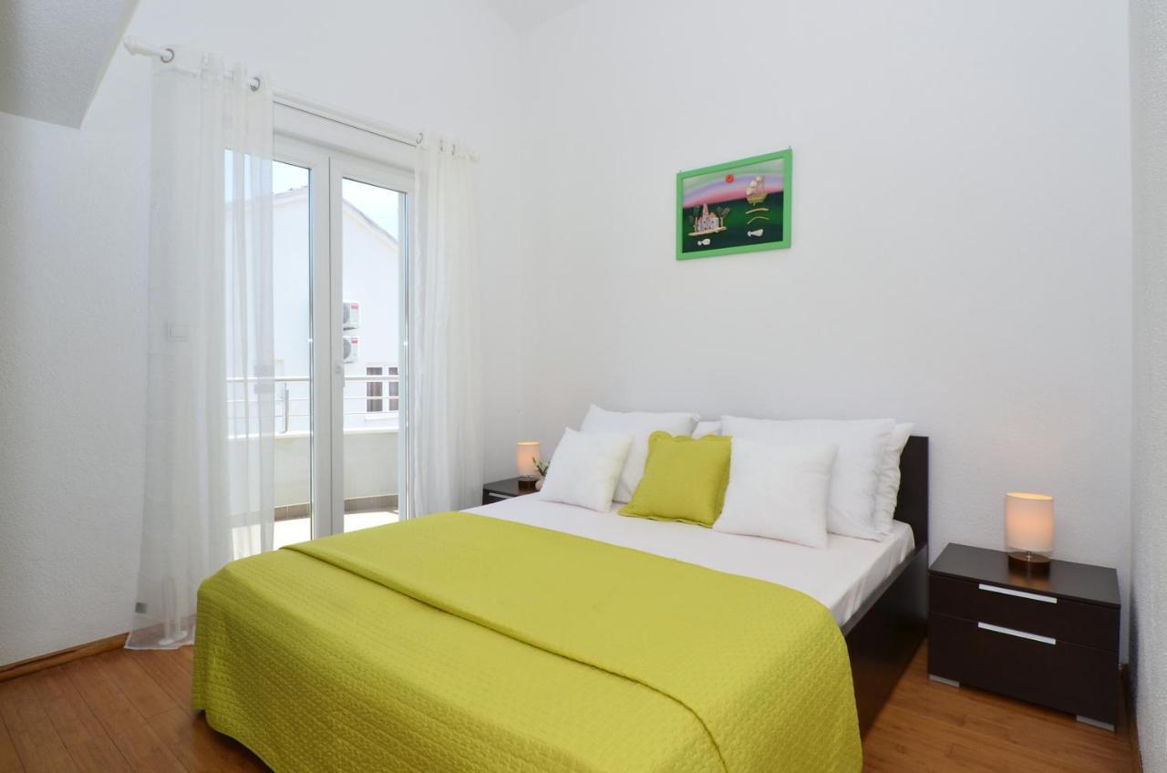 Apartments Vrania Сегет-Враница Экстерьер фото