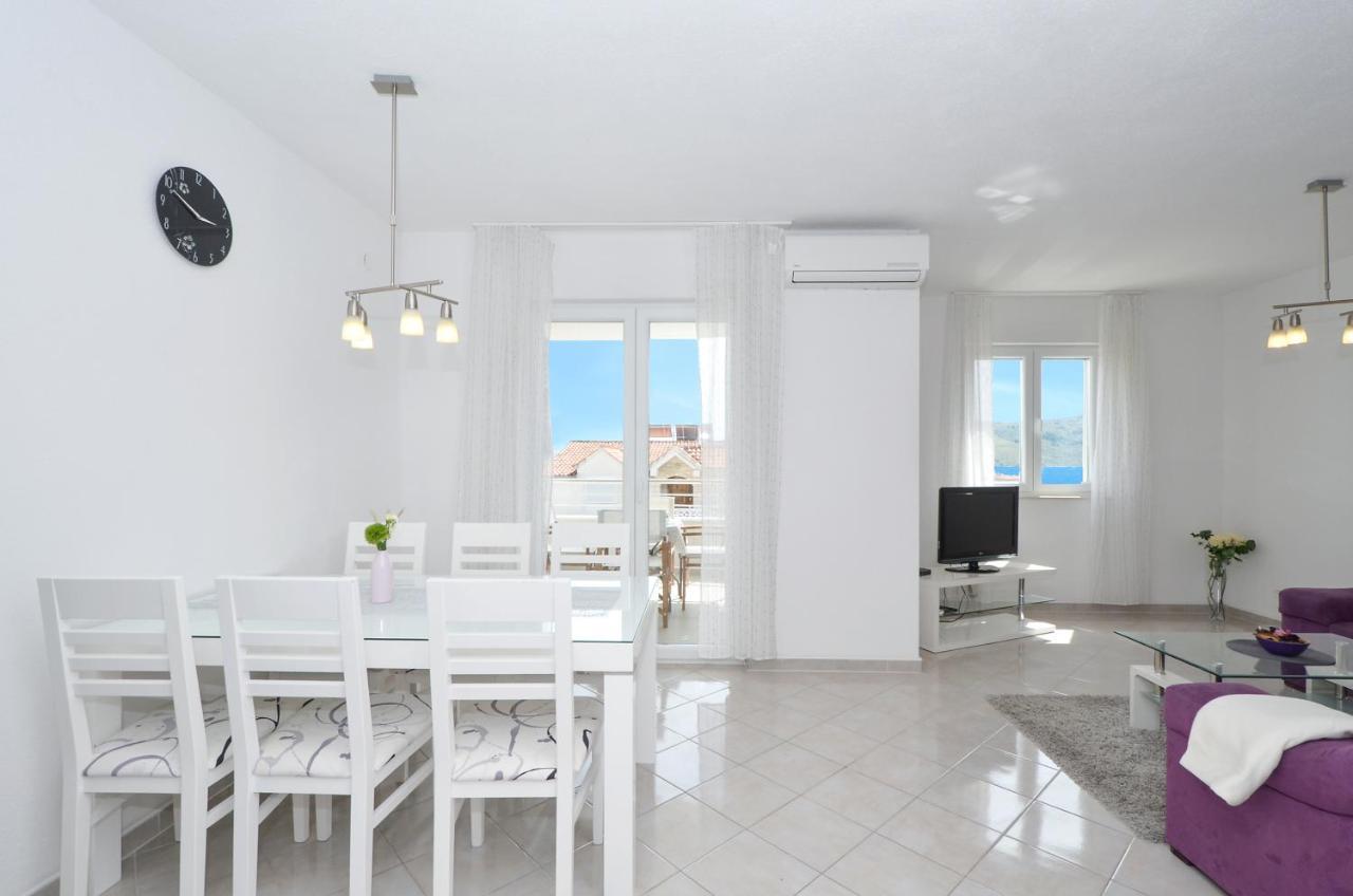 Apartments Vrania Сегет-Враница Экстерьер фото