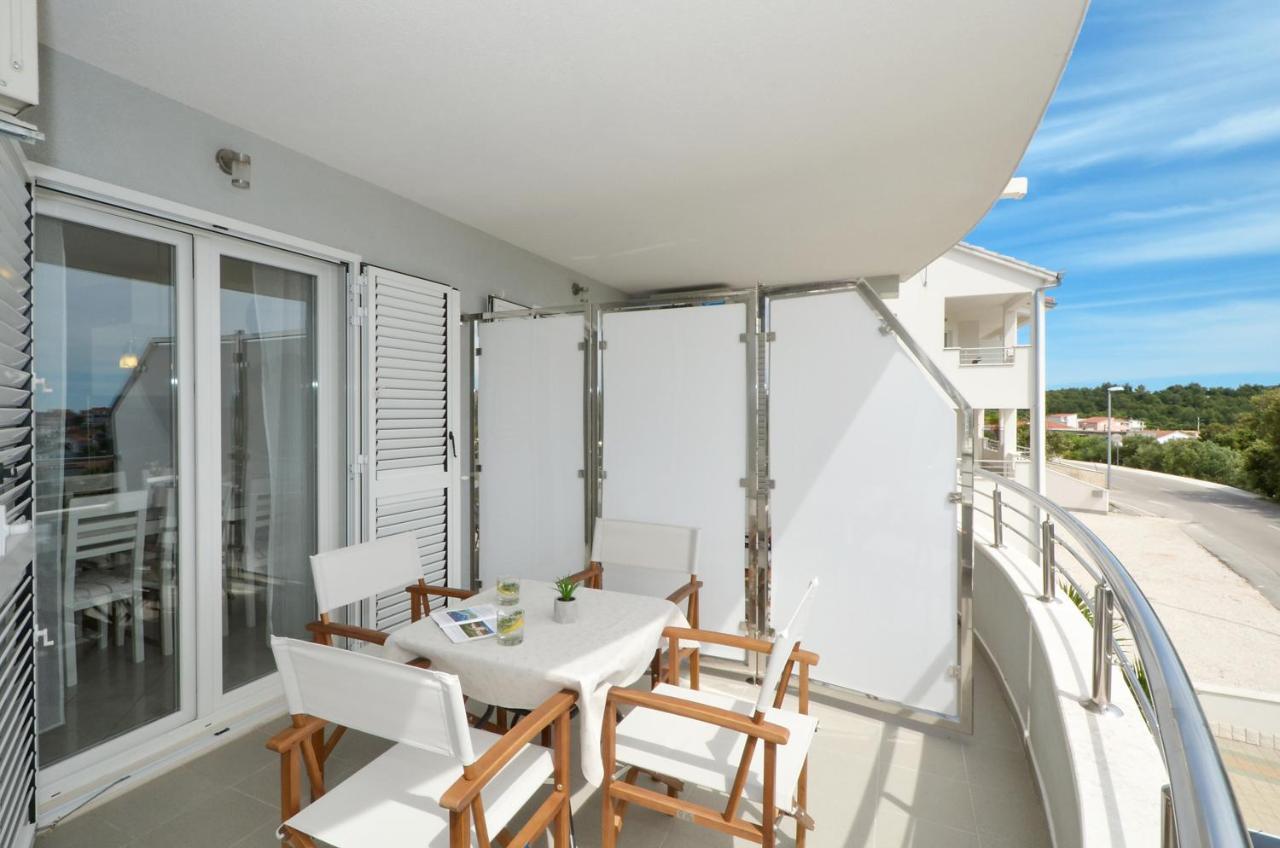 Apartments Vrania Сегет-Враница Экстерьер фото