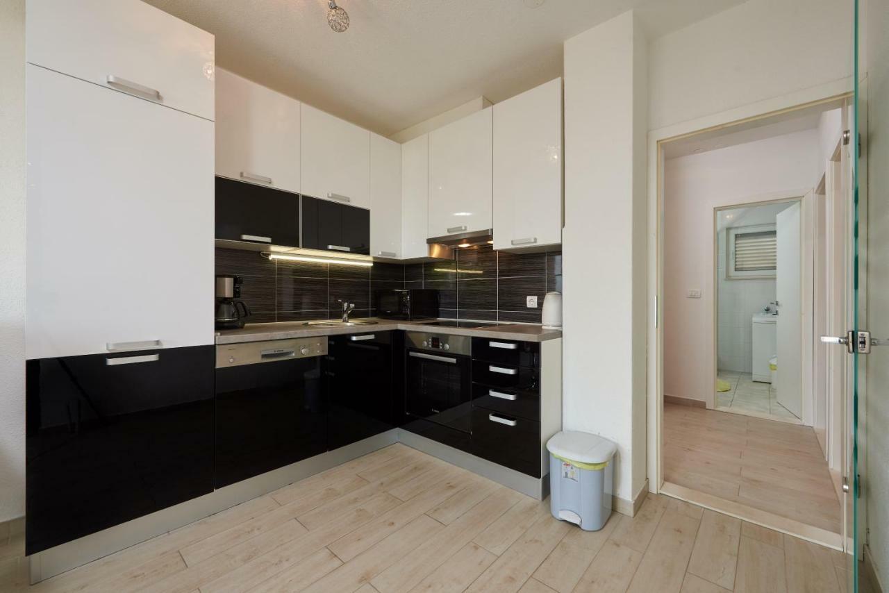 Apartments Vrania Сегет-Враница Экстерьер фото